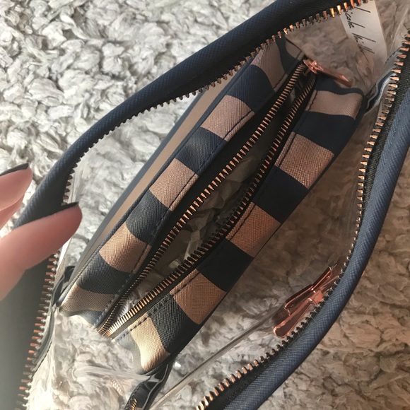 Nicole Miller Make-Up Bag - Picture 2 of 3